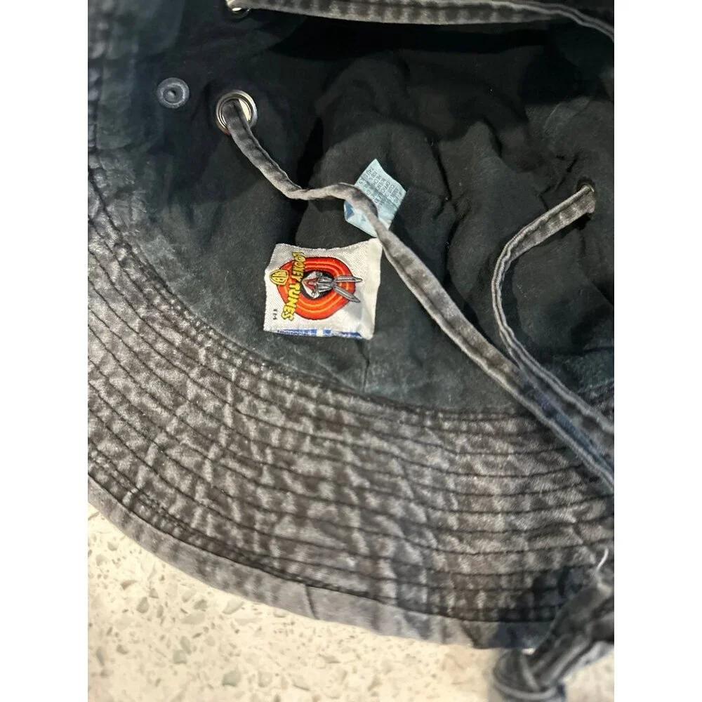 looney tunes wile e coyote bucket‎ hat grey